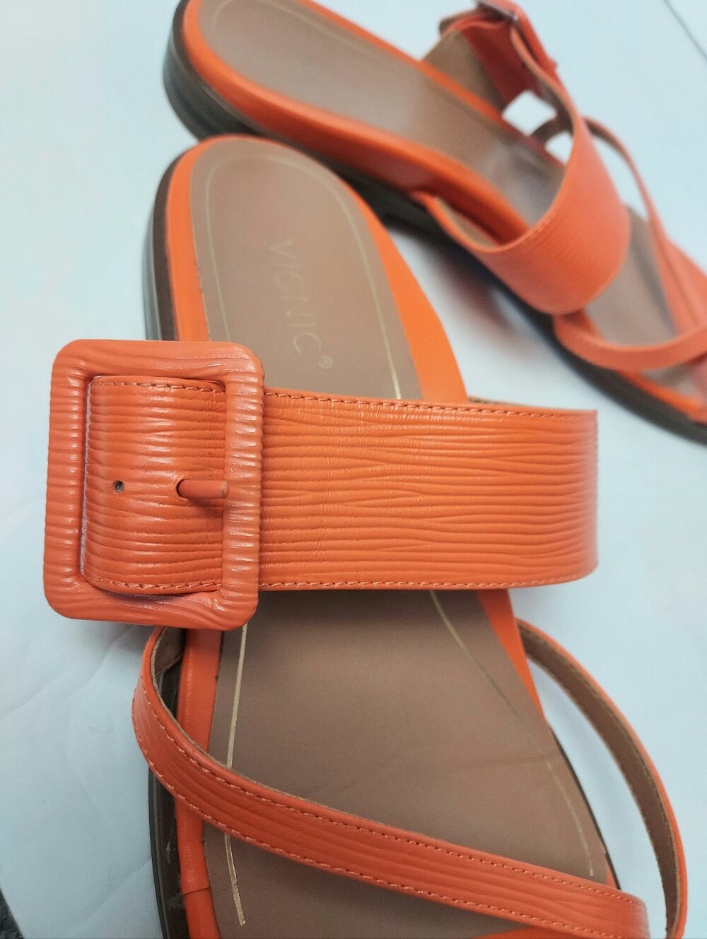 VIONIC Julep Slide Sandal Strappy Buckle Detail Flat Summer Shoes Orange Size 9 - Picture 6 of 10